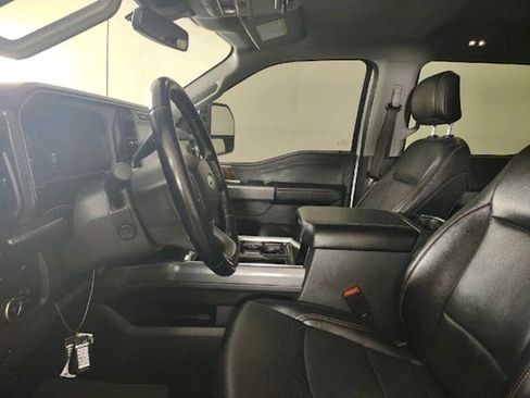 Used 2024 Ford F250 Lariat w/ FX4 Off-Road Package image 3