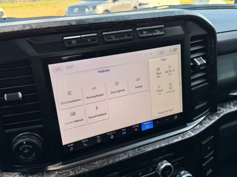 Used 2023 Ford F350 Lariat w/ Tow Technology Package image 38