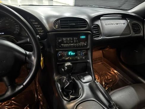 Used 2003 Chevrolet Corvette Z06 w/ Memory Package, 3 Drivers RWD image 18