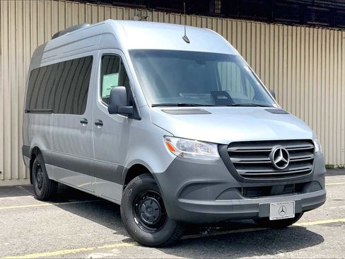New 2025 Mercedes-Benz Sprinter 2500 image 2
