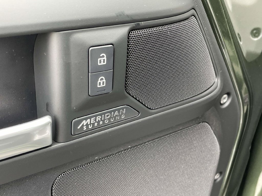New 2026 Land Rover Defender 110 S AWD/4WD image 33