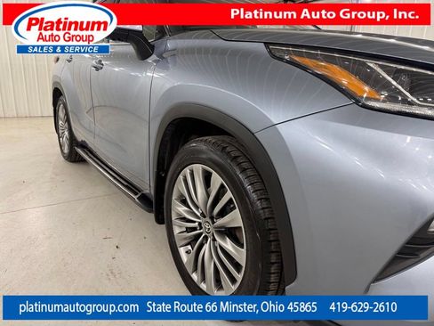 Used 2023 Toyota Highlander Platinum AWD/4WD image 52