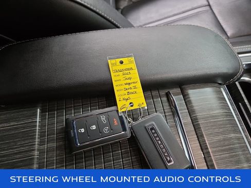 Used 2023 Jeep Wagoneer Series II AWD/4WD image 14