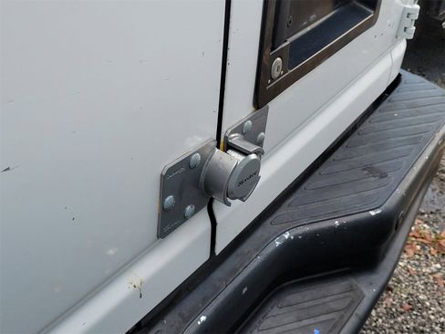 Used 2008 Ford E-250 and Econoline 250 image 5