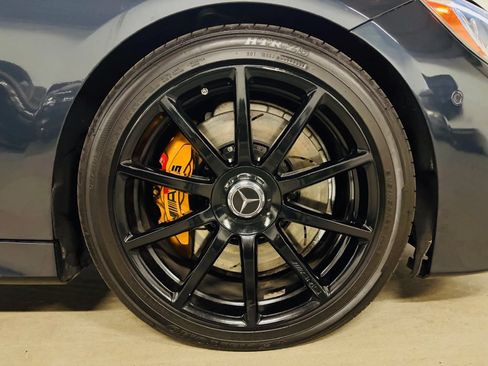 Used 2016 Mercedes-Benz S 63 AMG 4MATIC Coupe w/ Driver Assistance Package image 31