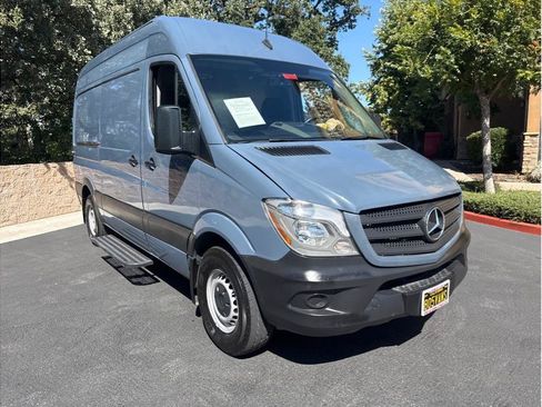 Used 2018 Mercedes-Benz Sprinter 2500 image 5