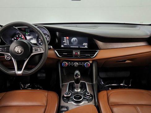 Used 2017 Alfa Romeo Giulia Ti w/ TI Leather Package AWD/4WD image 21