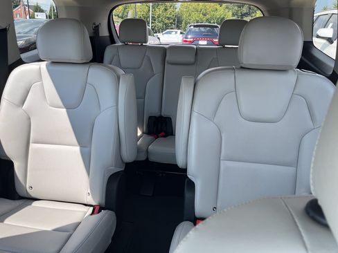 Used 2021 Kia Telluride S FWD image 13