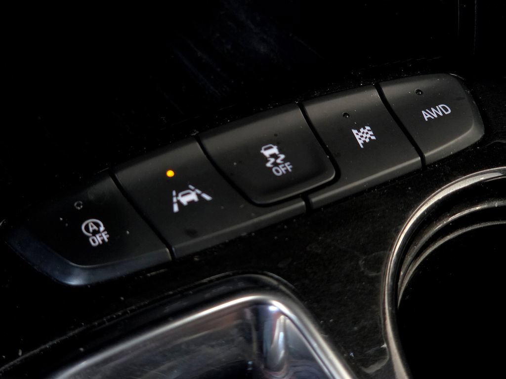 Used 2023 Chevrolet TrailBlazer RS w/ Convenience Package AWD/4WD image 42