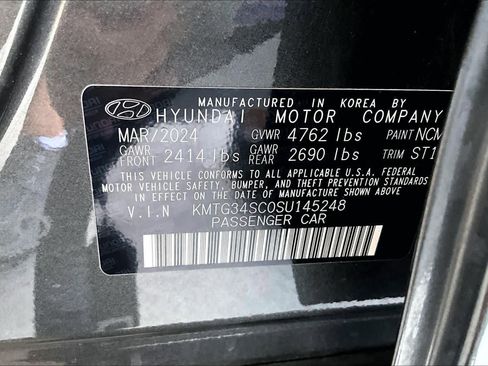 Used 2025 Genesis G70 2.5T w/ Sport Prestige Package RWD image 33