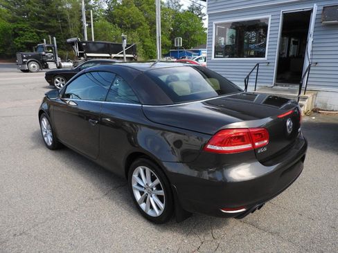 Used 2016 Volkswagen Eos Komfort FWD image 4