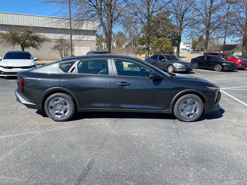 New 2026 Kia K4 LX image 8