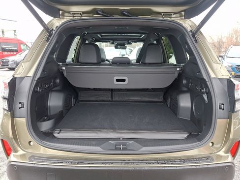 Certified 2025 Subaru Forester Limited image 30