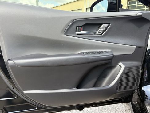 Used 2024 Toyota Prius Limited w/ Limited Premium Package image 10