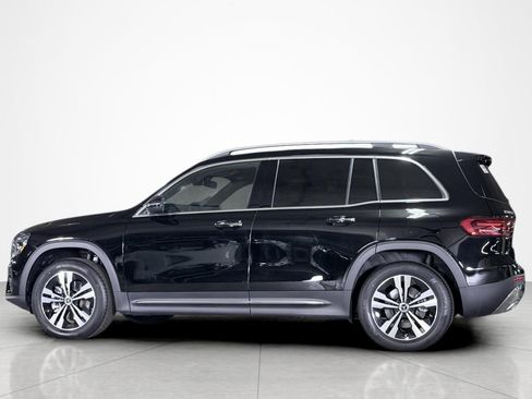 New 2025 Mercedes-Benz GLB 250 4MATIC image 2