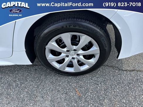 Used 2024 Toyota Corolla LE image 13