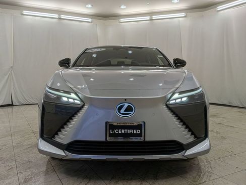 Certified 2023 Lexus RZ 450e Premium w/ Technology Package image 3