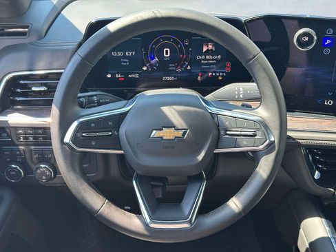 Used 2025 Chevrolet Tahoe LT AWD/4WD image 16