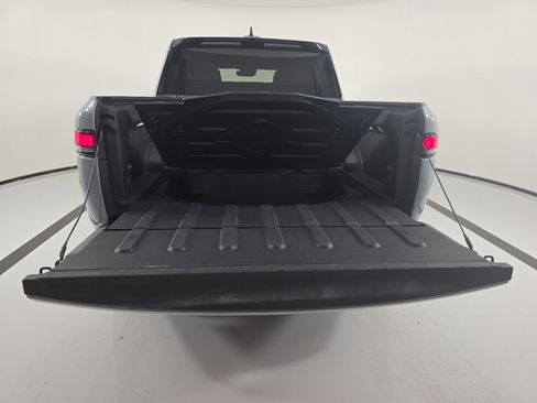 Used 2023 Rivian R1T Adventure image 15