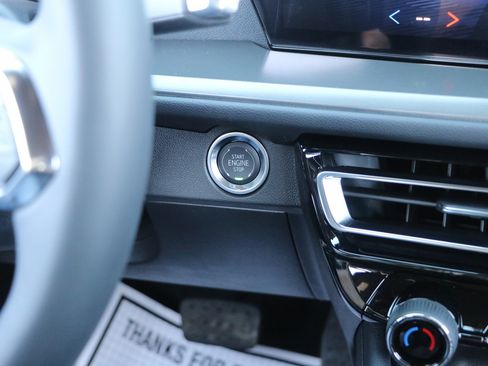 New 2026 Chevrolet Traverse LT image 24