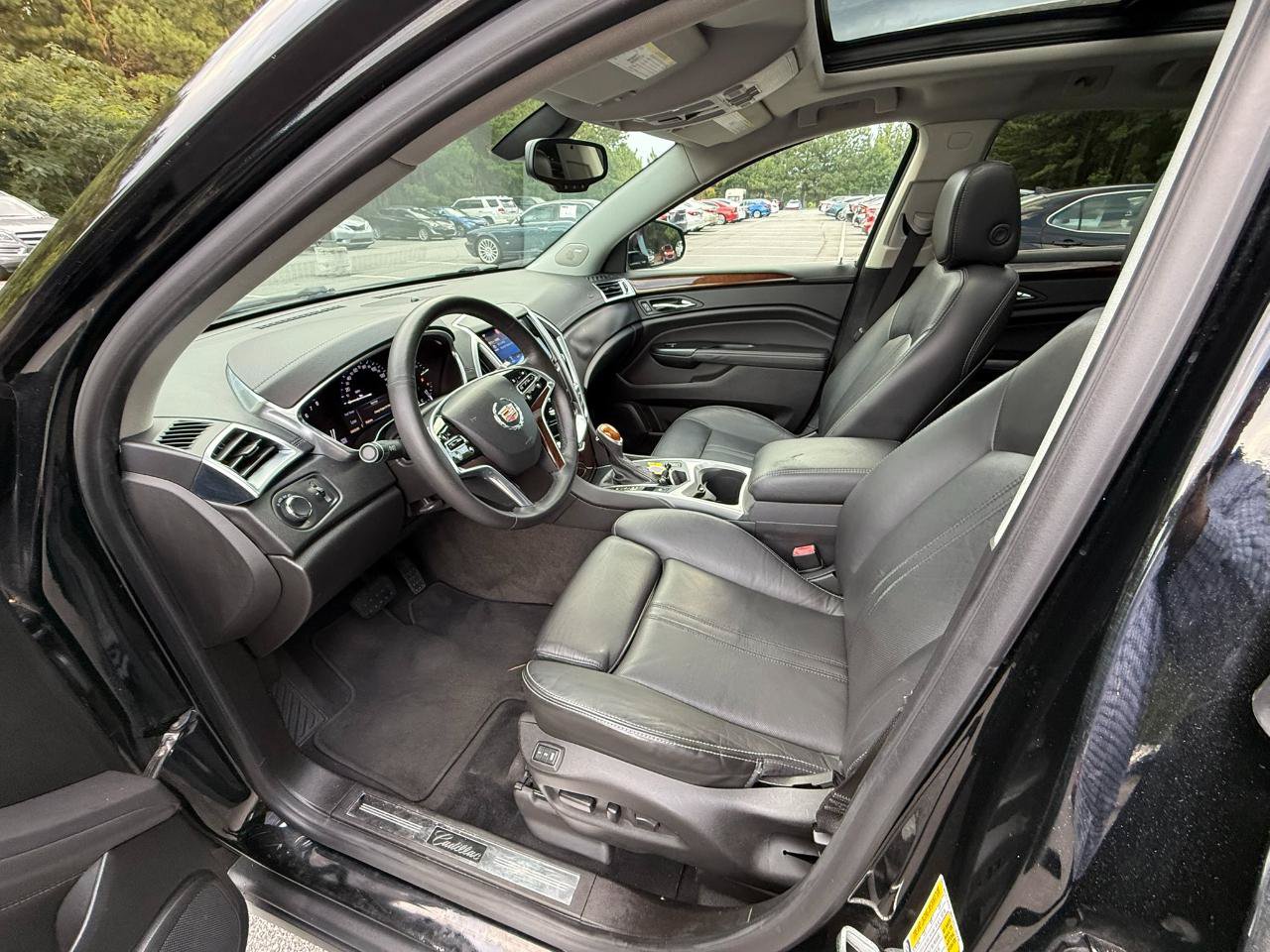Used 2016 Cadillac SRX Luxury FWD image 8