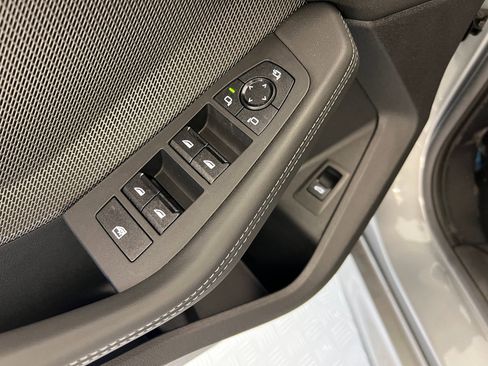 Used 2026 BMW M235i xDrive w/ Technology Package image 23