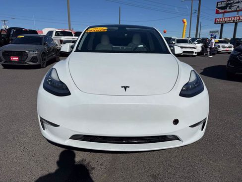 Used 2021 Tesla Model Y Long Range AWD/4WD image 2