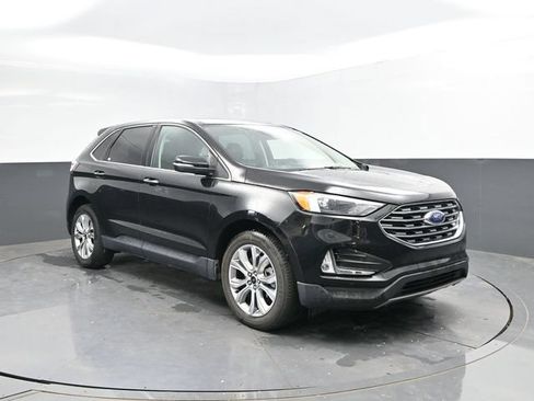 Used 2024 Ford Edge Titanium AWD/4WD image 4