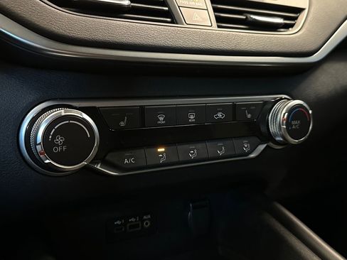 Used 2019 Nissan Altima 2.5 SR w/ SR Premium Package image 15