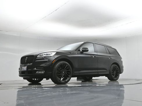 Used 2022 Lincoln Aviator Reserve w/ Equipment Group 201A AWD/4WD image 45
