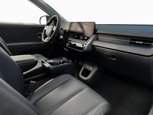 New 2026 Hyundai Ioniq 5 SEL image 16