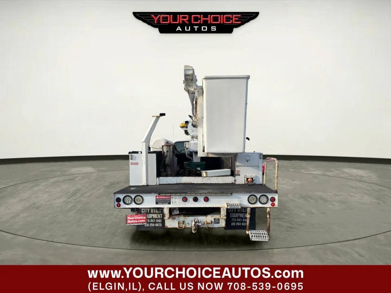 Used 2003 Ford F450 2WD Regular Cab Super Duty image 4