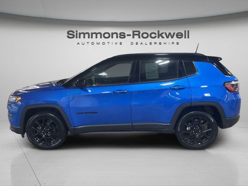 Used 2022 Jeep Compass Altitude w/ Convenience Group image 8