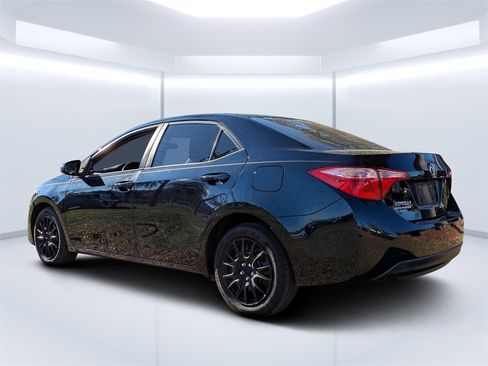 Used 2019 Toyota Corolla LE image 5