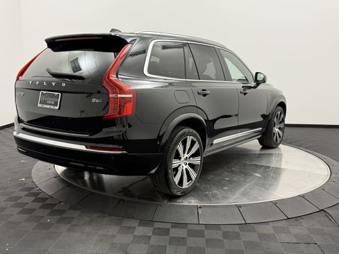 Certified 2023 Volvo XC90 B6 Ultimate w/ Protection Package Premier AWD/4WD image 7