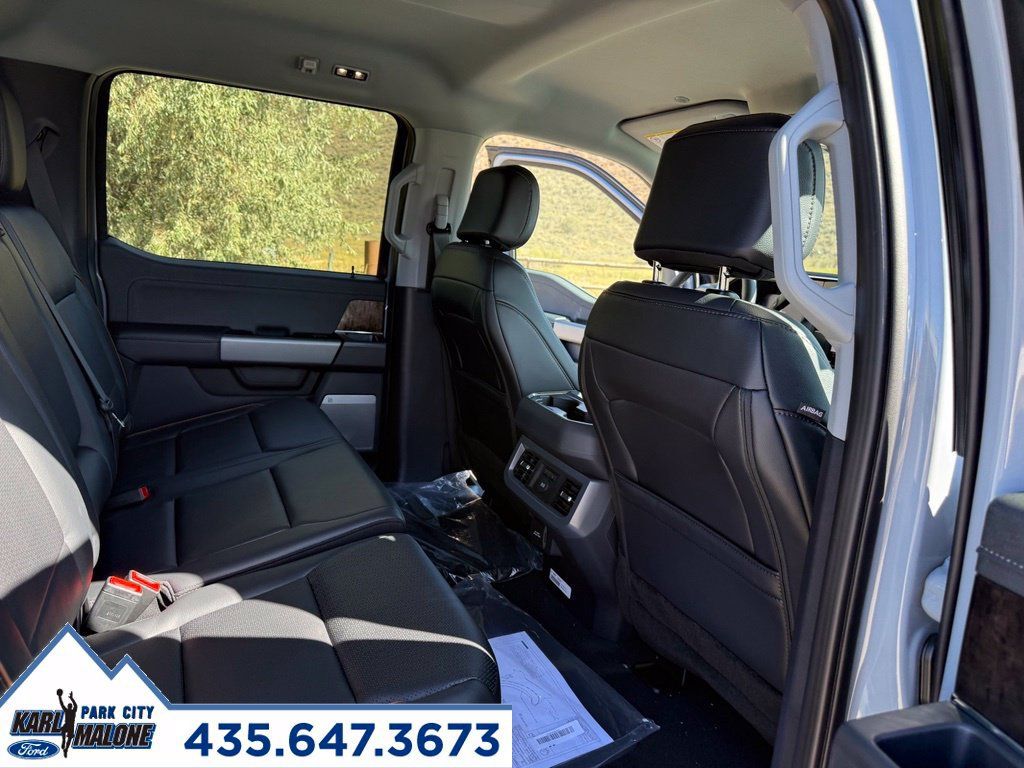 Used 2026 Ford F450 Lariat w/ FX4 Off-Road Package AWD/4WD image 33