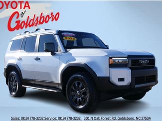 Used 2025 Toyota Land Cruiser video 1