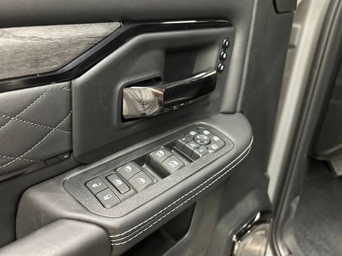 New 2026 RAM 2500 Limited AWD/4WD image 25