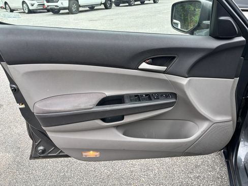 Used 2009 Honda Accord LX image 12