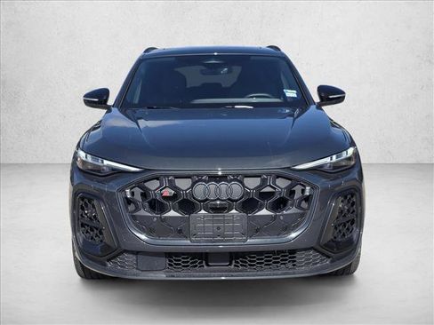 Certified 2025 Audi SQ5 Premium Plus w/ Premium Plus Package image 2