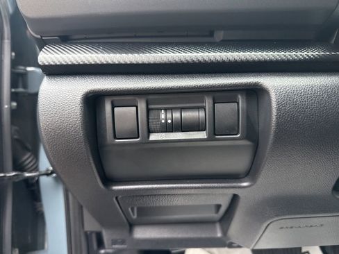 Used 2024 Subaru Crosstrek 2.0i Premium image 15