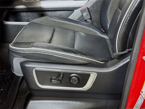 Used 2024 RAM 1500 Laramie image 18