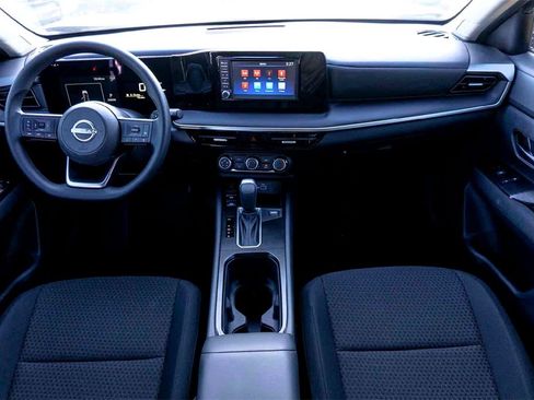 New 2025 Nissan Kicks S image 19