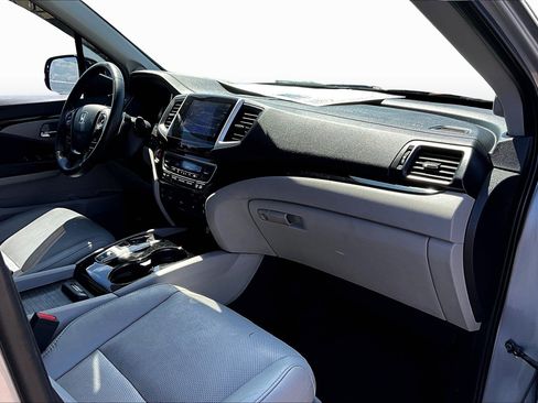 Used 2016 Honda Pilot Elite image 15