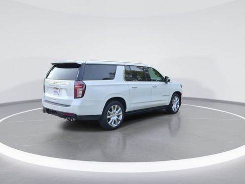 Used 2021 Chevrolet Suburban High Country AWD/4WD image 8