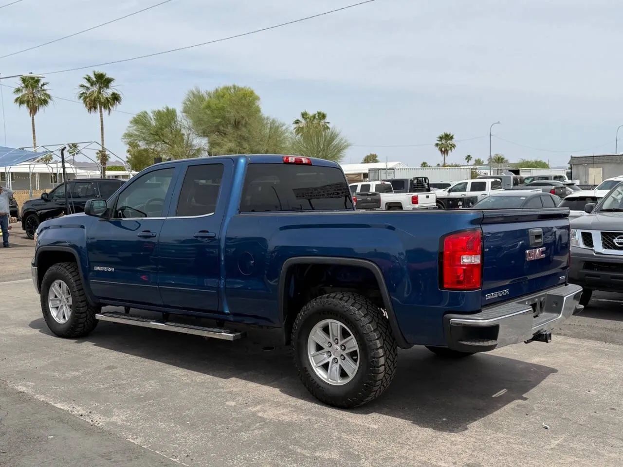 Used 2015 GMC Sierra 1500 SLE w/ SLE Value Package RWD image 5