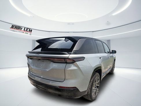 New 2025 Jeep Wagoneer S Limited image 3