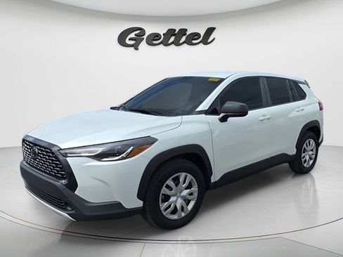 Used 2025 Toyota Corolla Cross L image 5