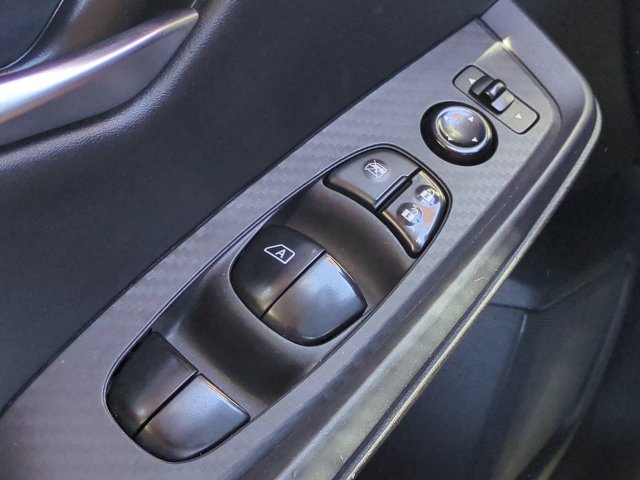 Used 2022 Nissan Sentra SV FWD image 21