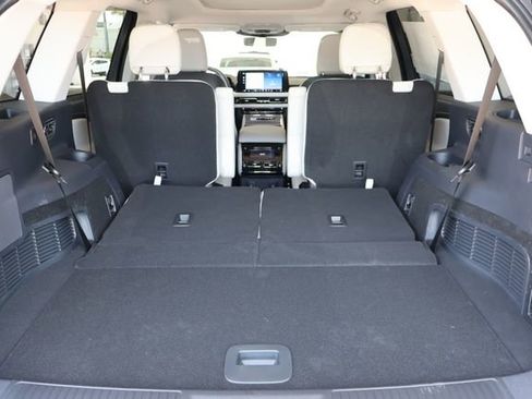 New 2025 Lincoln Aviator 2WD w/ Equipment Group 101A image 21